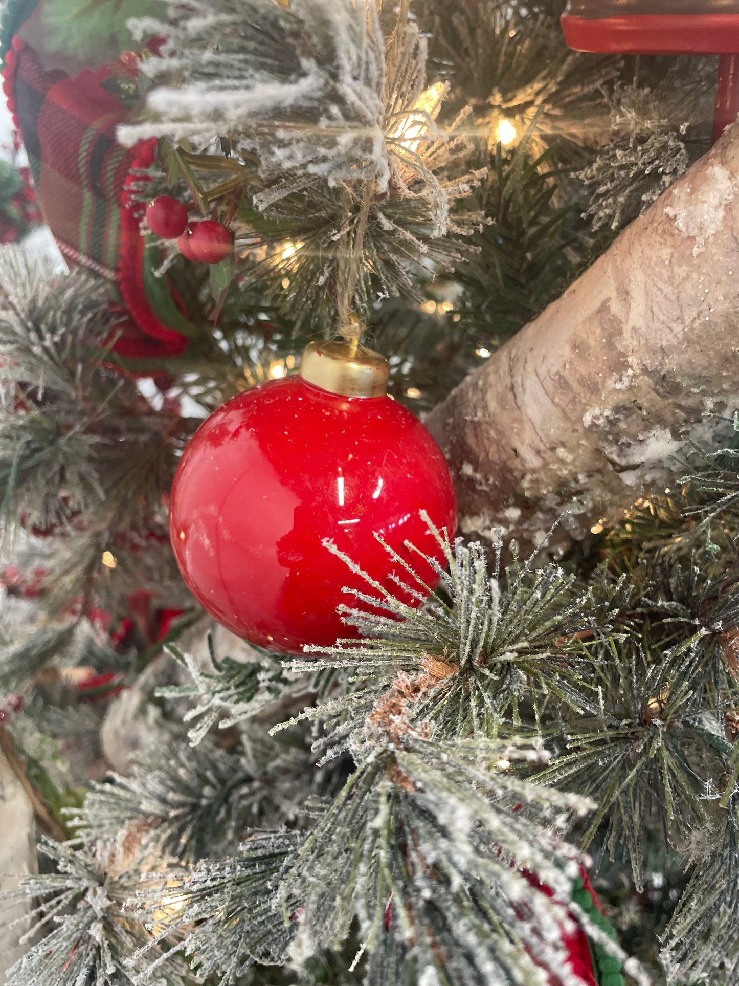 Iron Red Ball Ornament