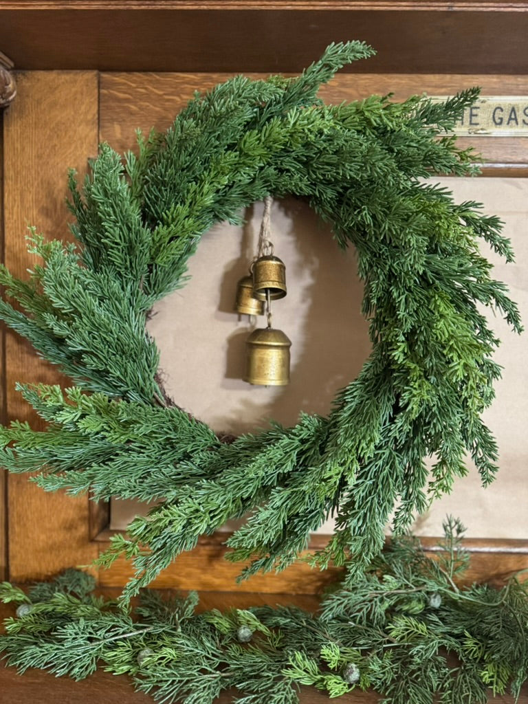 22" Cedar Wreath with Bells