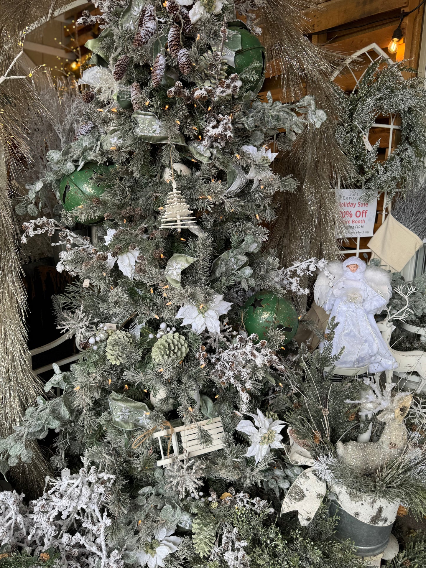 Glittery White Poinsettia